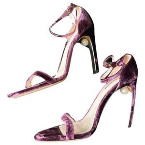 Pearl heels 